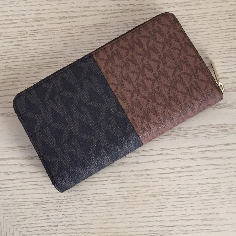 Michael Kors Jet Set Luggage Multi Wallet